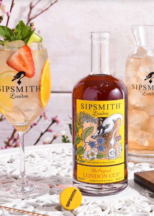 Sipsmith London Cup bottle and cocktail