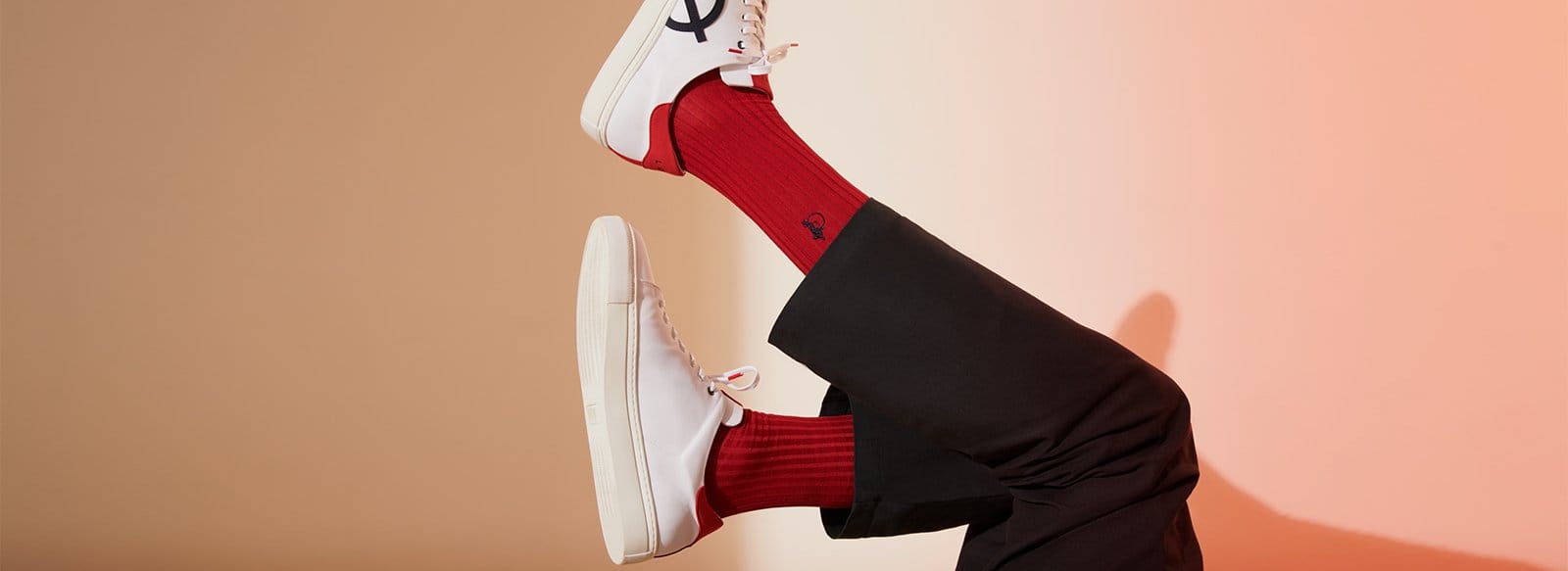 Men’s Style Tip: How to wear red socks